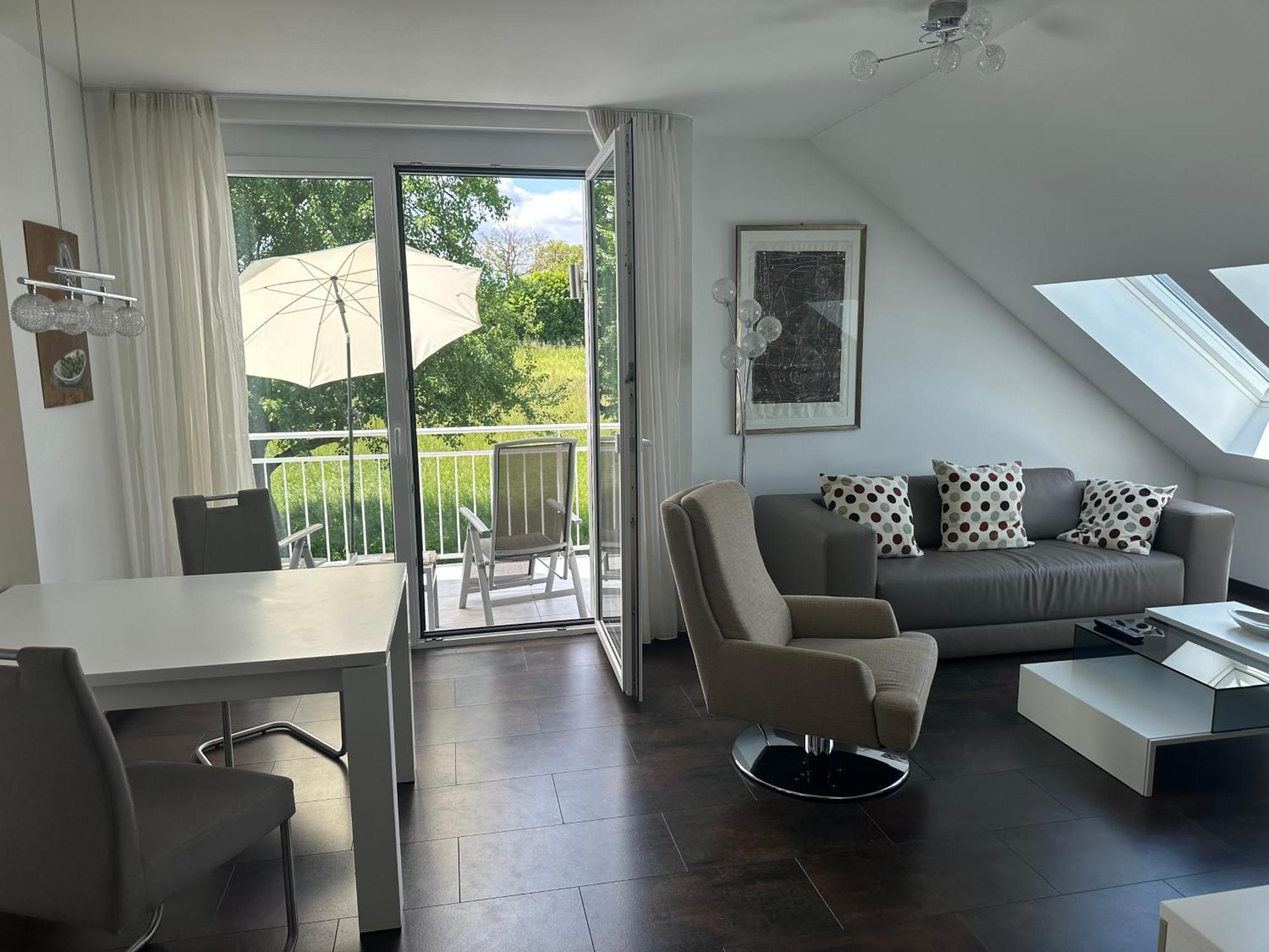 2-Zimmer-Ferienwohnung Mit Hotelservice Und 2 Balkons - Golf, Bike Und Wellness Im Markgraeflerland Bad Bellingen Exteriör bild